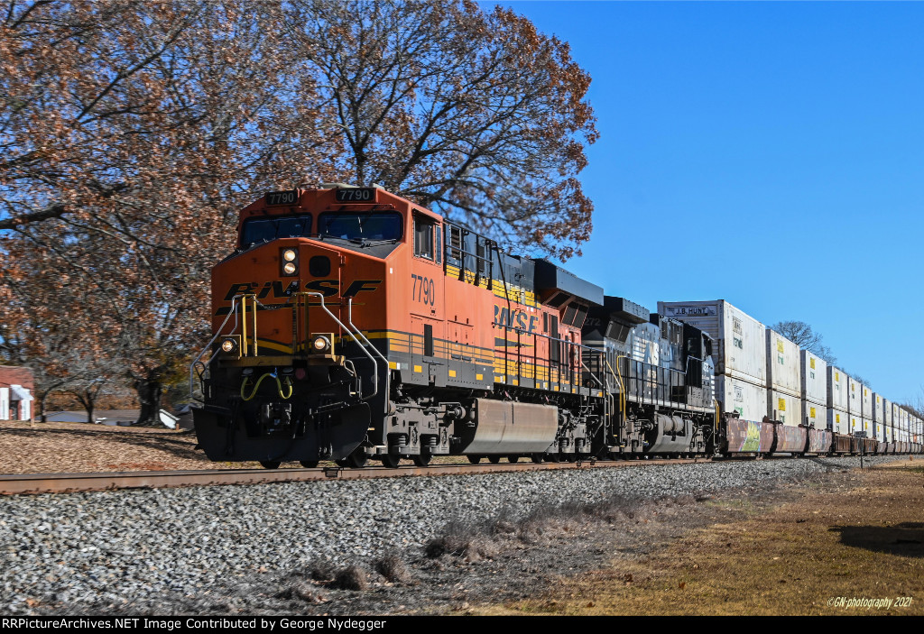 BNSF 7790